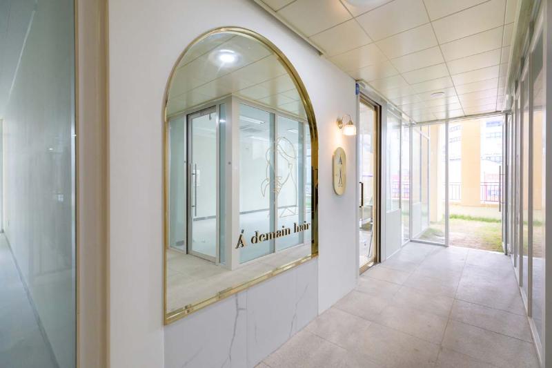 现代简约美容院设计，24 平米空间打造-17