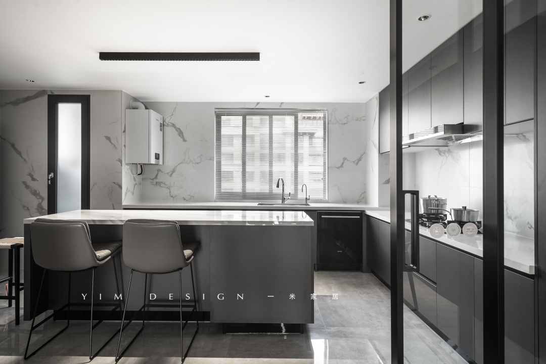 黑白格调,现代平层的独特魅力丨李宝红-21