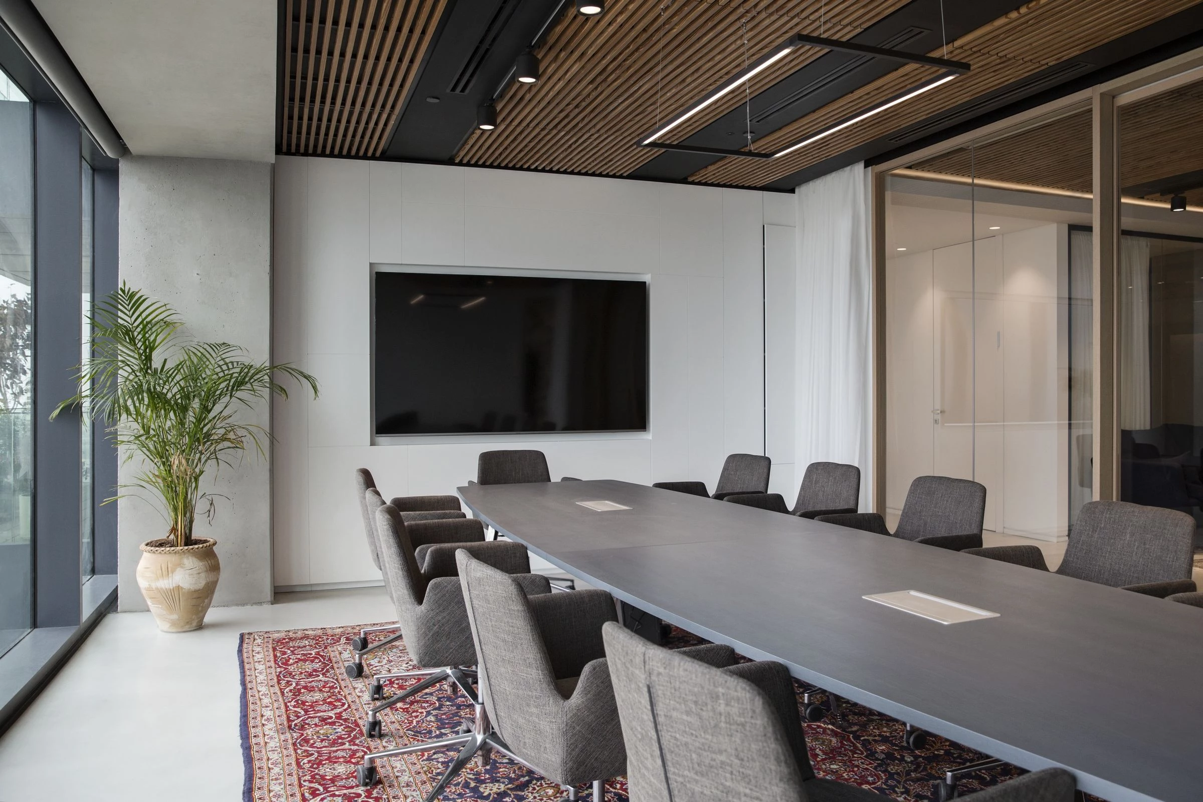 博阿兹·本·祖尔及合伙人律师事务所-25