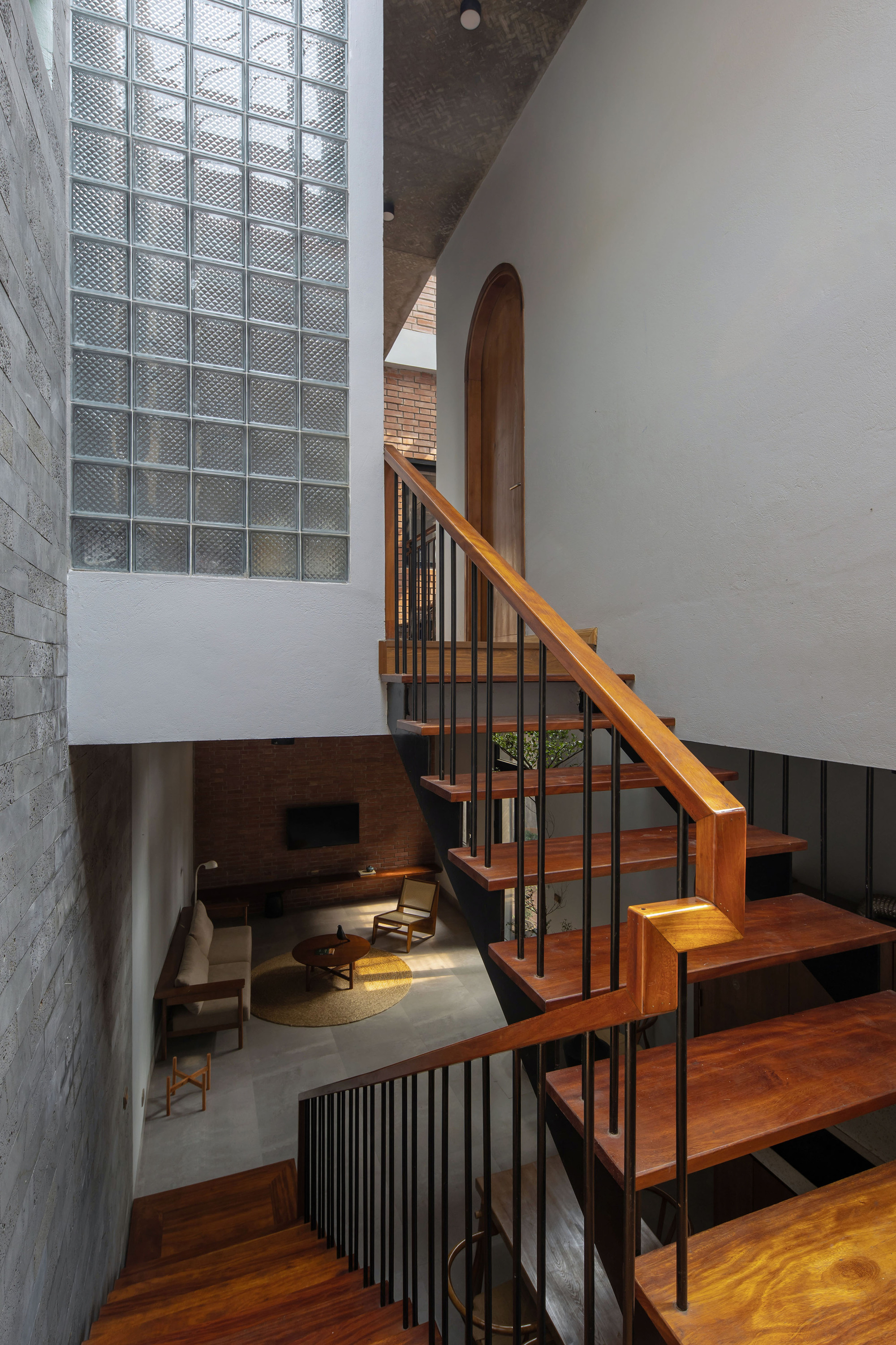 小砖房丨越南丨Tung Nguyen Architects-34