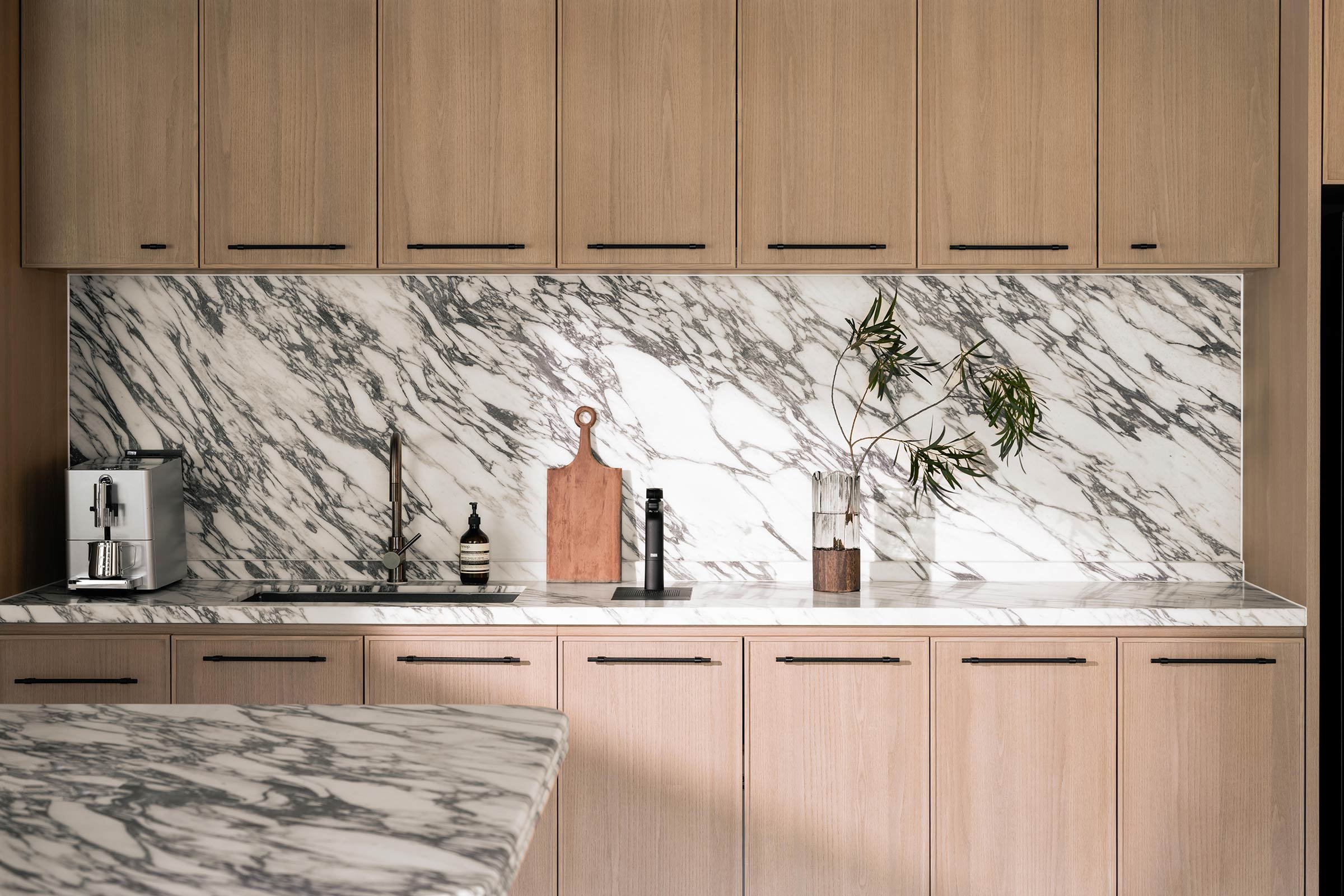 An Intimate, Multi-Generational Office — Design Anthology-9