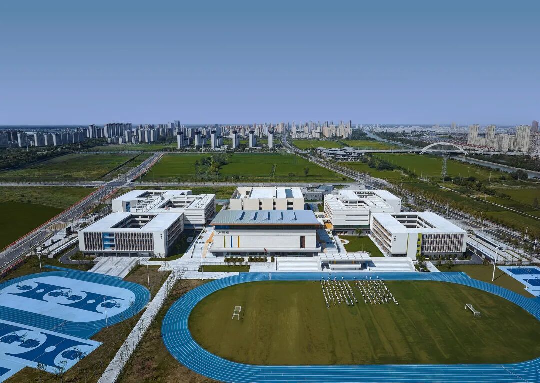 【AT】都设新作|扬州宝应实验学校空间育人实践，留一方空间给学生，让他们自由放飞-0