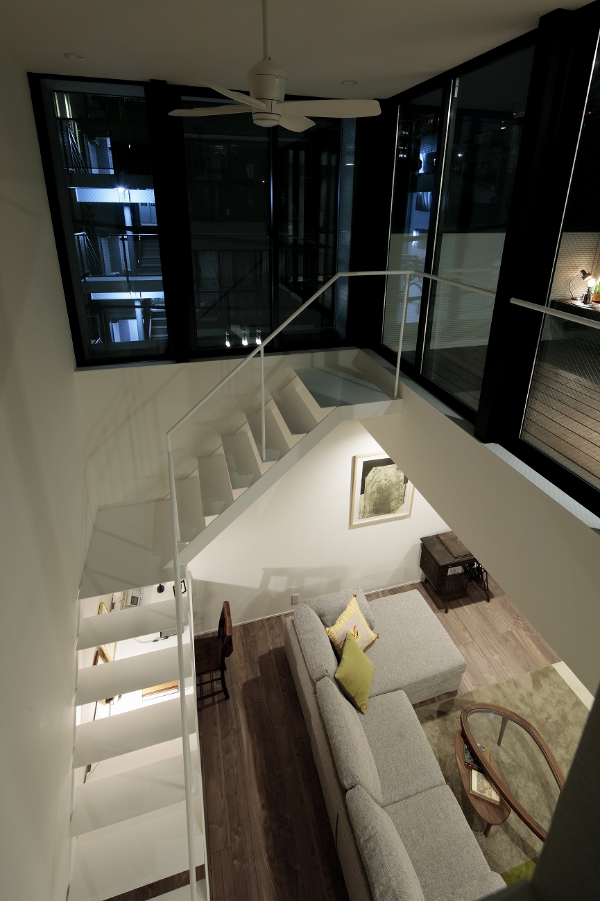 东京商业街最小住宅设计-10