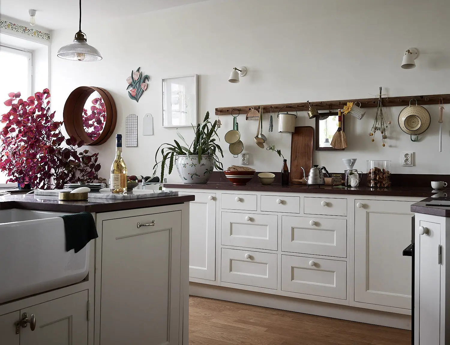 瑞典老建筑里的温馨复古公寓-12