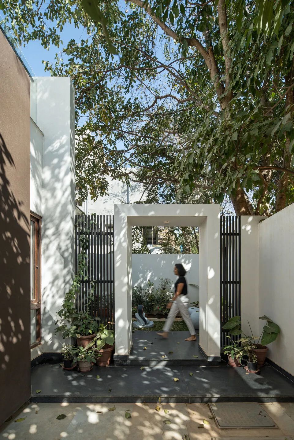 有两个庭院的房子丨印度班加罗尔-9