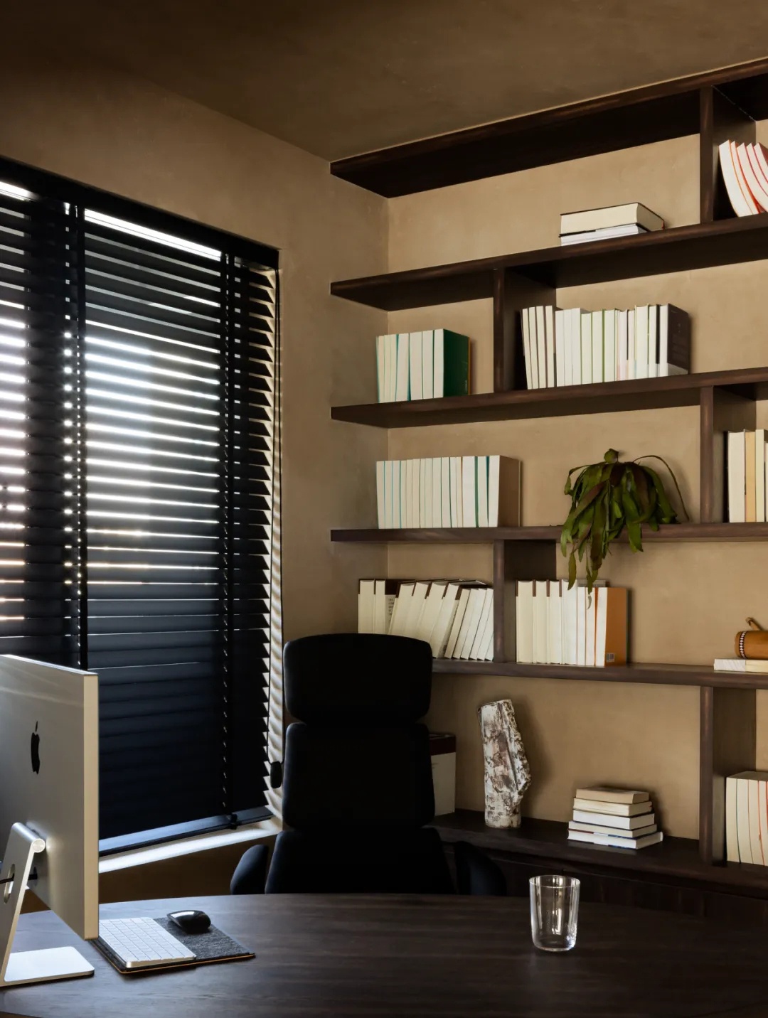 野奢侘境,塑起一人居的生活架构丨中国杭州丨颜青软装-41