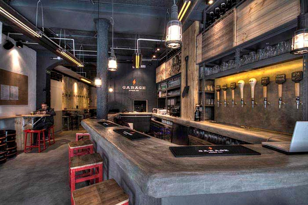 车库啤酒屋——复古工业风的设计魅力-4