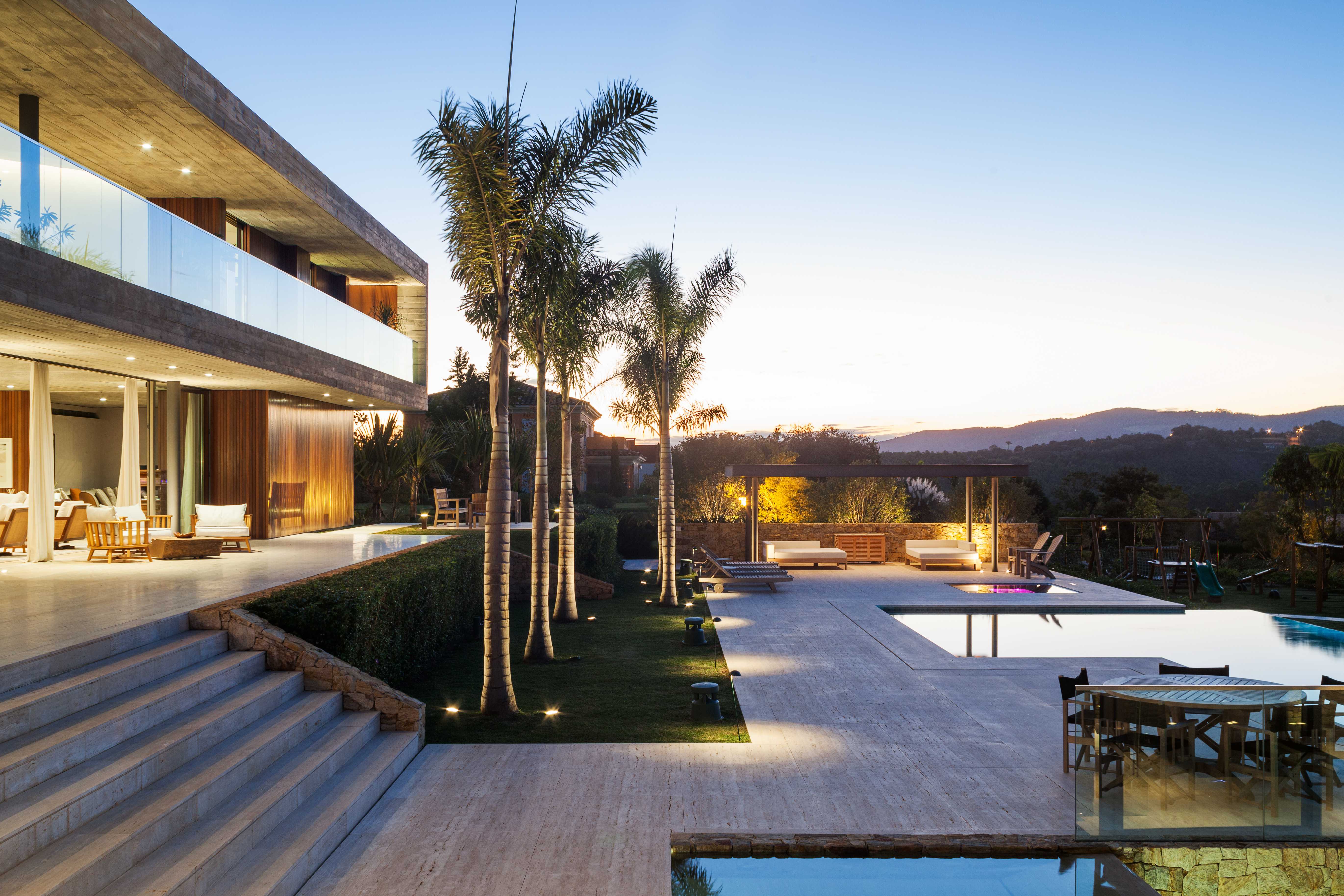 砖石与玻璃的交响乐——EL Residence 度假屋设计-12