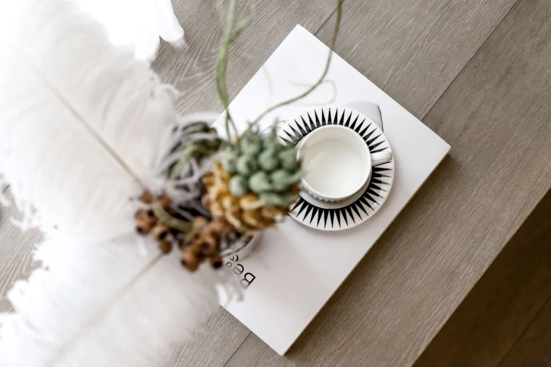 深圳碧桂园观麓花园 | 89㎡现代潮居,星际熊点缀克莱因蓝空间-65