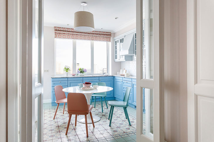 莫斯科彩色家庭公寓设计-1