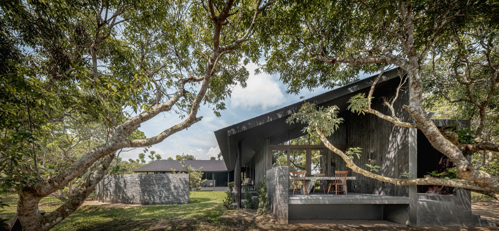 小花园中的MADA咖啡馆丨泰国丨BodinChapa Architects-23