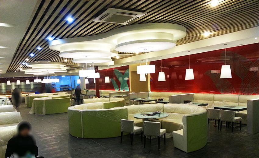 
羊蝎子火锅店 -4