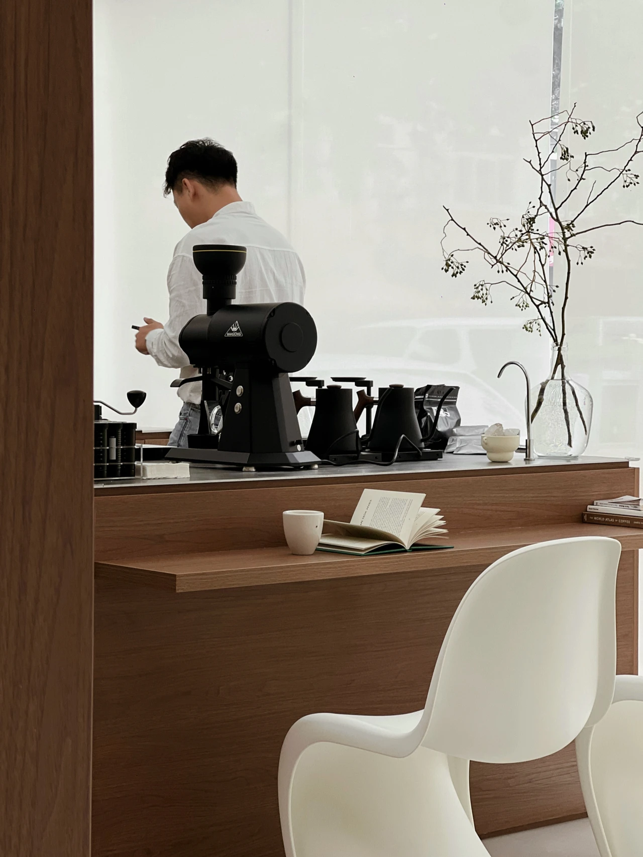 痴谜者咖啡丨中国青岛丨春田空间设计工作室-11