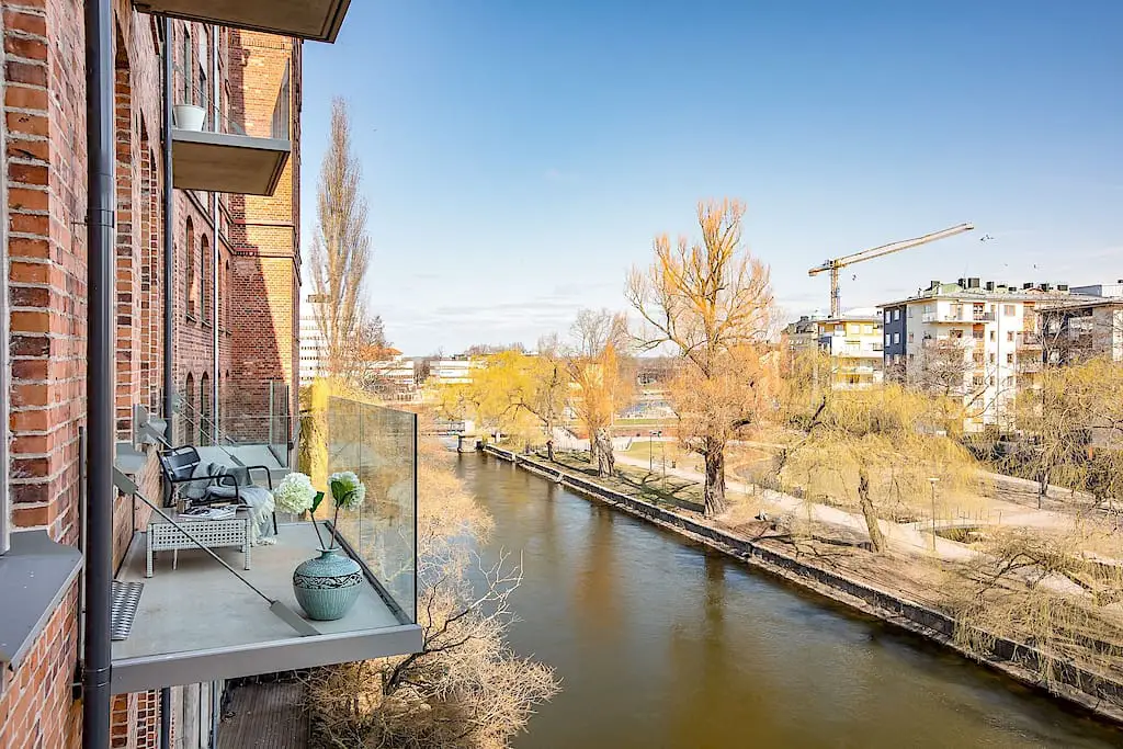 瑞典工业风河景 Loft，低调奢华尽收眼底-15