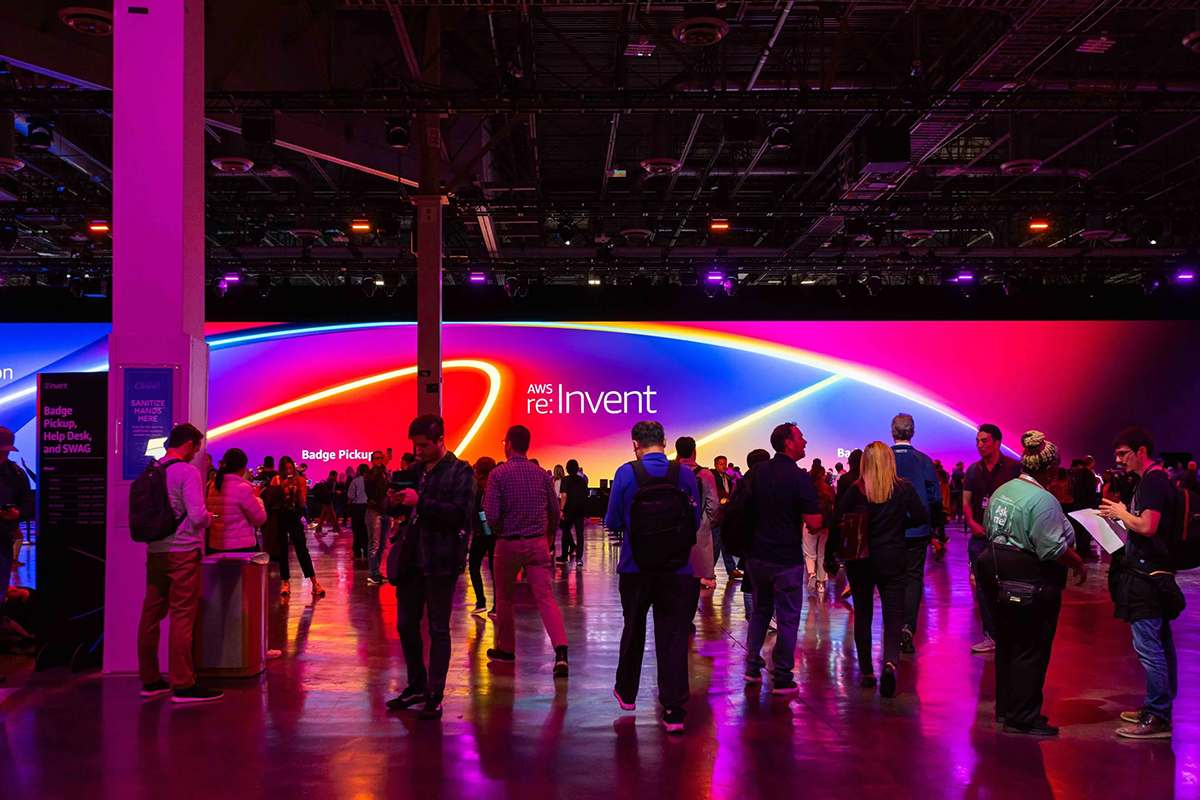 亚马逊网络服务 re:Invent 大会-7