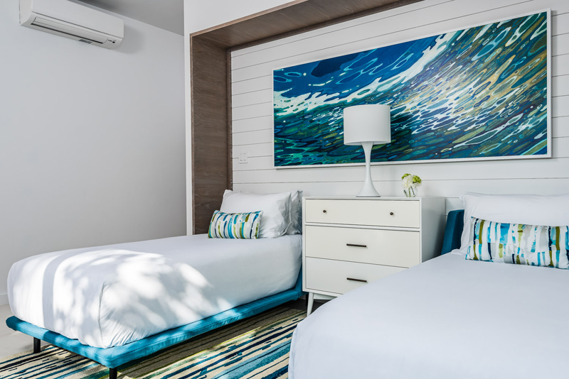 Luxury oceanfront home Villa Helios created by Long Bay Beach Club to complement turquoise views 长湾泳滩俱乐部建造豪华海滨别墅Helios以补充绿松石景观-2