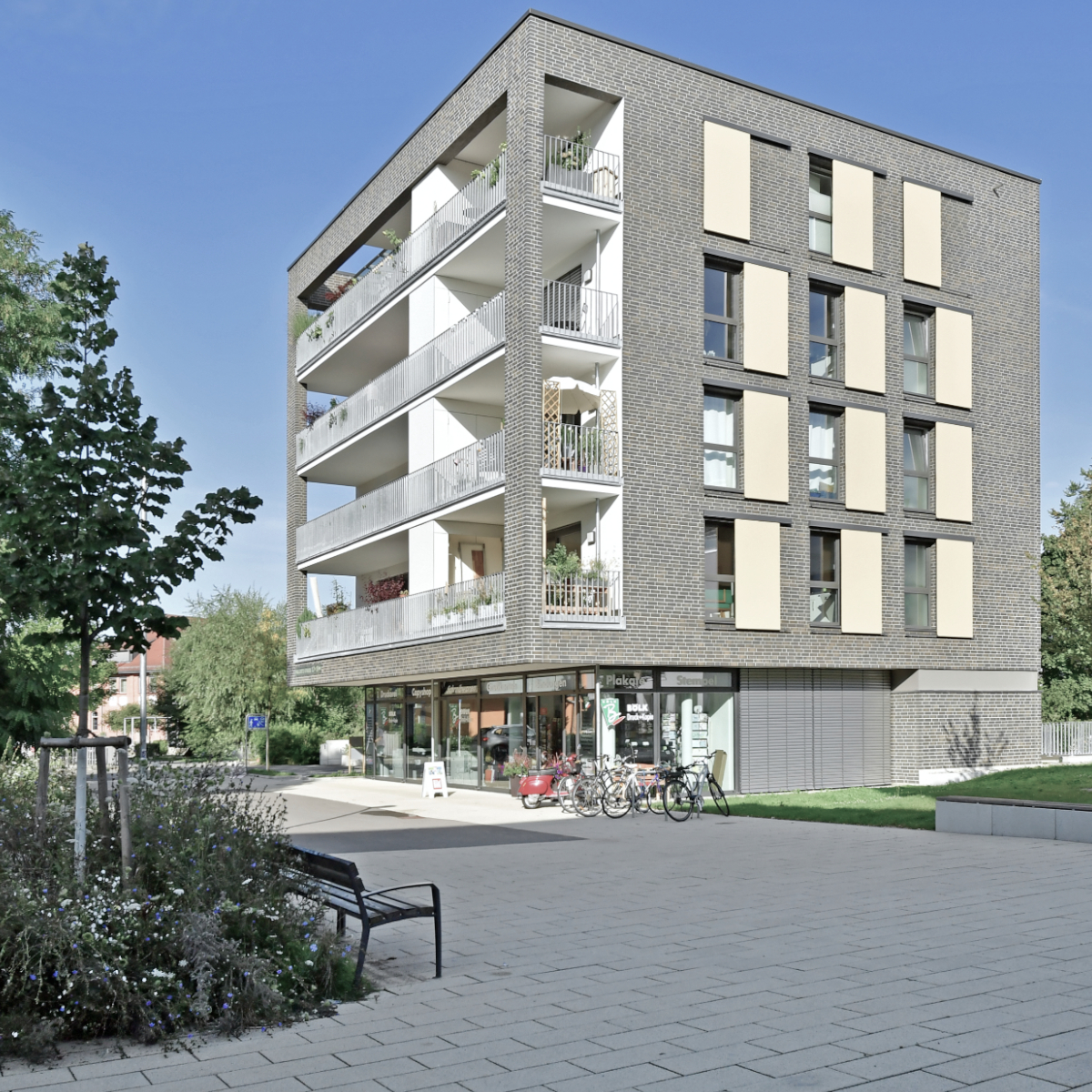 蒂宾根的油磨坊

注：Ölmühle 直译为 油磨坊 ，Tübingen 是德国城市 蒂宾根  丨H|G Architekten und Stadtplaner-20