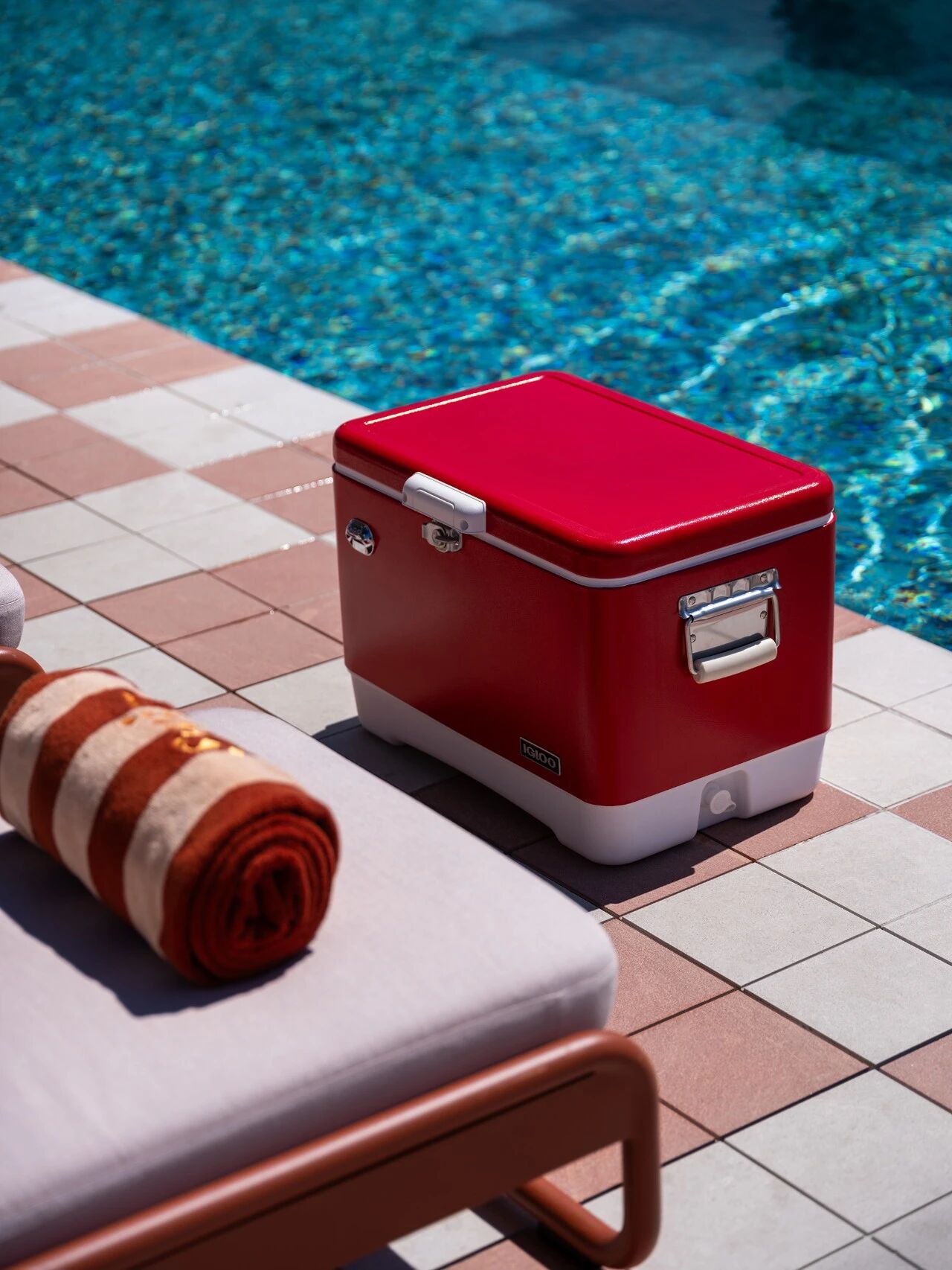 香港尖沙咀金普顿酒店Swim Club天台酒吧丨中国香港丨梁志天设计集团-44