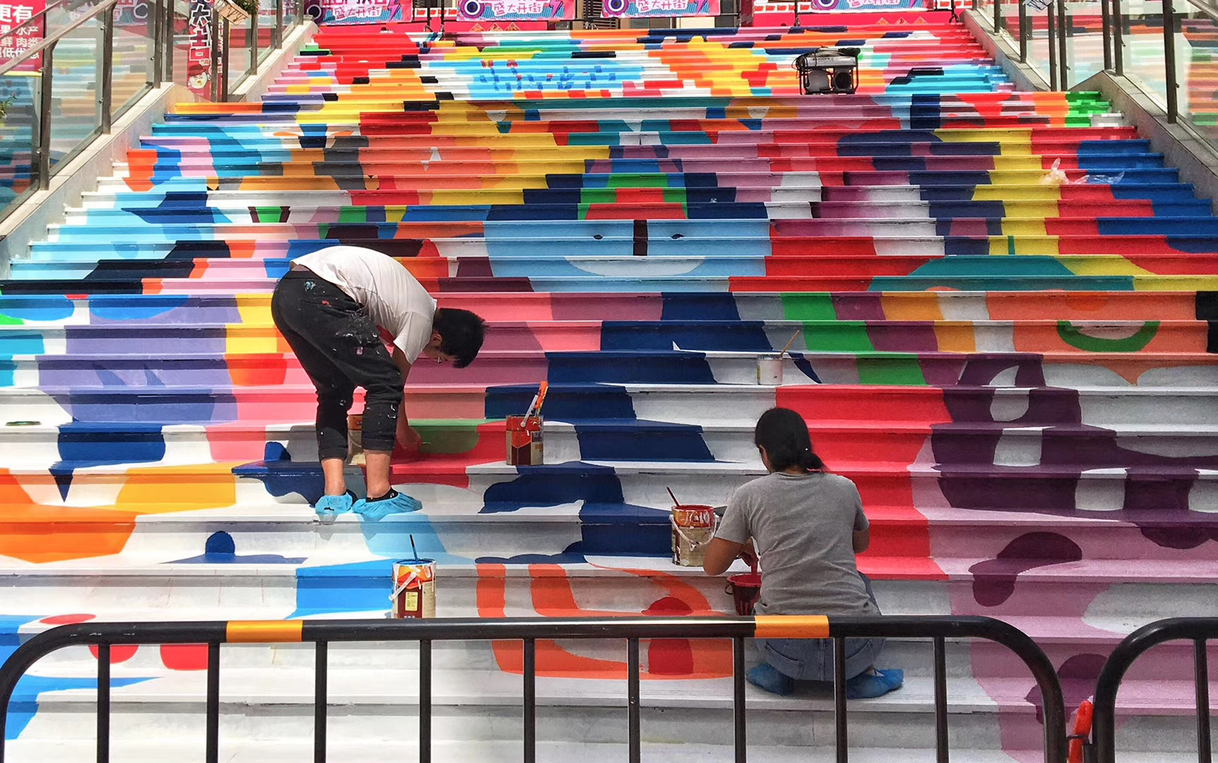 合肥庐西门广场室外商街包装-96