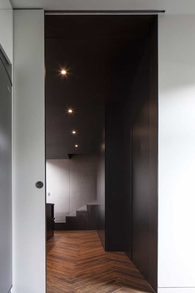 双家庭住宅的极简与古典之美-64