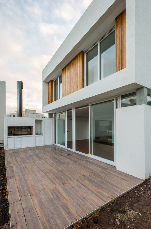 阿根廷紧凑型家庭住宅 · JL House-20