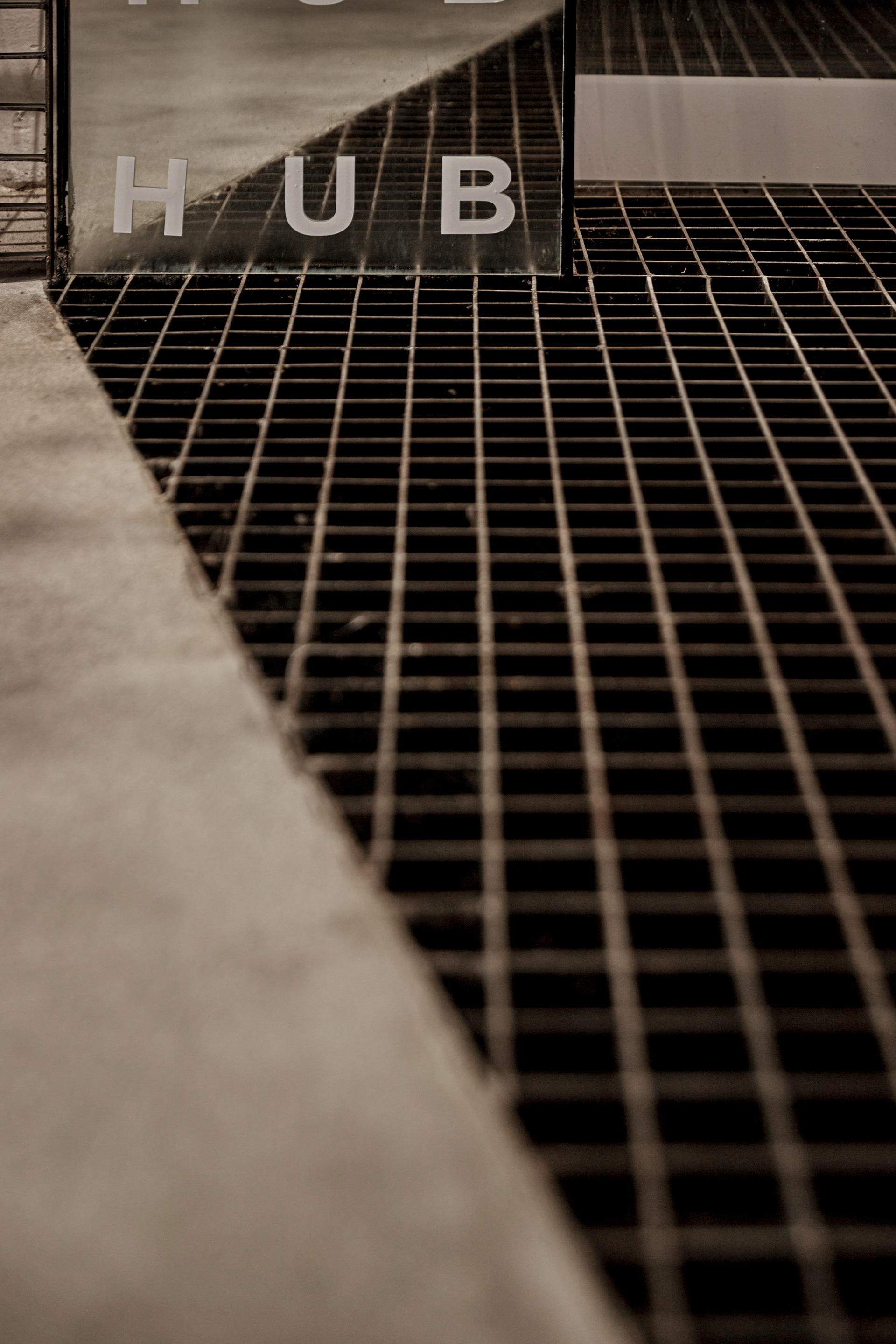 鞋类护理旗舰店丨越南胡志明市丨Emem Design-21