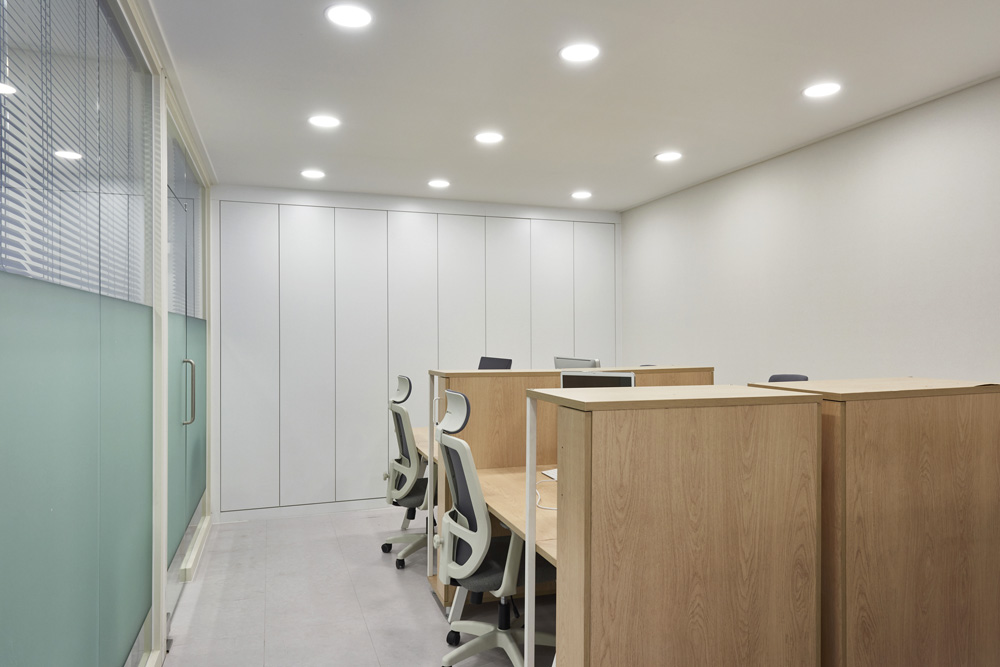 江南餐厅 | 简约白色空间设计，25 平米私人用餐体验-8