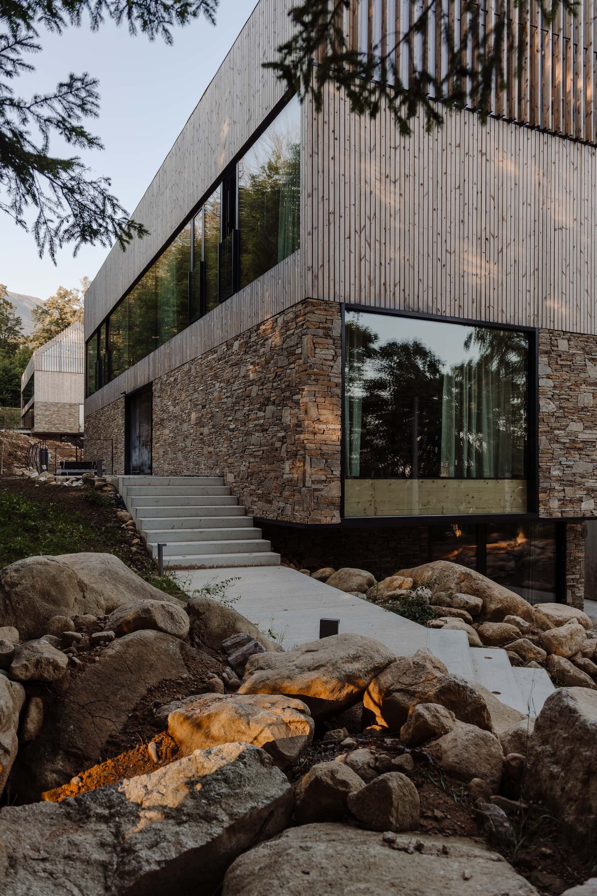 Apartments in Wolf Clearing / studio de.materia-33