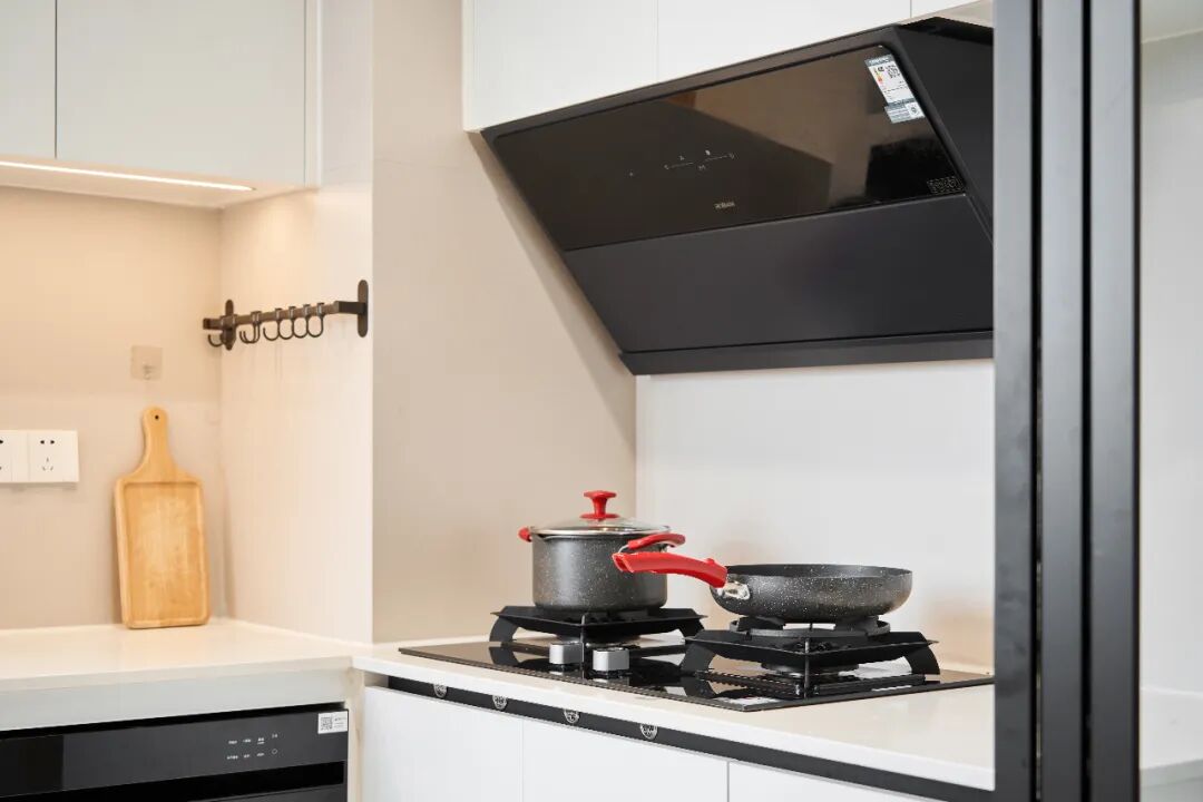 宝安·越秀和樾府I多冒昧啊，独享115m²木色+大白墙的独居女生的音乐游戏空间-35