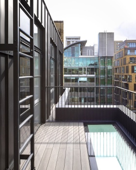 英国 Soho 区 Berwick Works 多功能办公楼，低调奢华与历史风貌完美融合