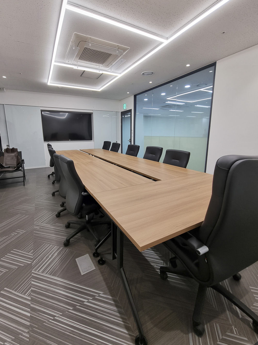 汉艺时论 | 白色调打造 47 平米极简办公空间-16