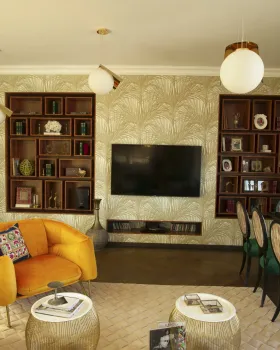 这所房子;这座住宅(注:根据语境不同,这里的house可能有多种具体指向,这所房子这座住宅都比较常见,更精准的含义需结合前后来确定,但此处按要求提供单一翻译仅举例这所房子 )
在一般语境下,常见翻译为 这所房子