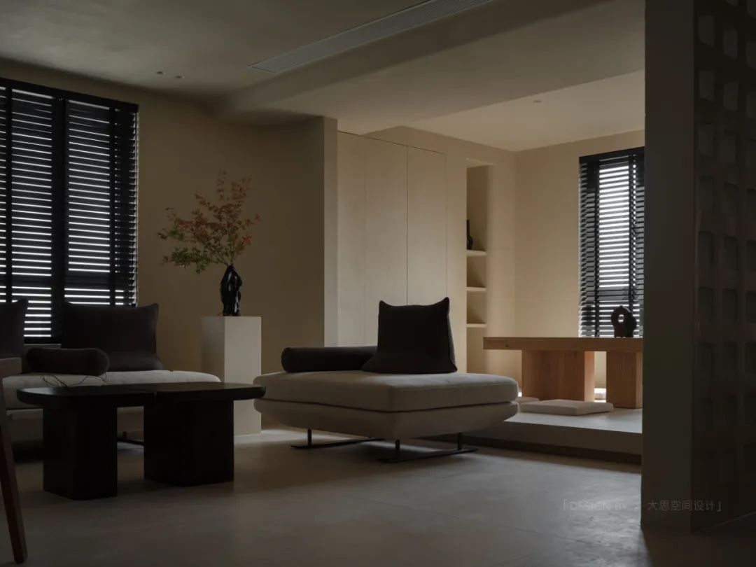 暖黄色宁静住宅丨中国武汉丨大思-16