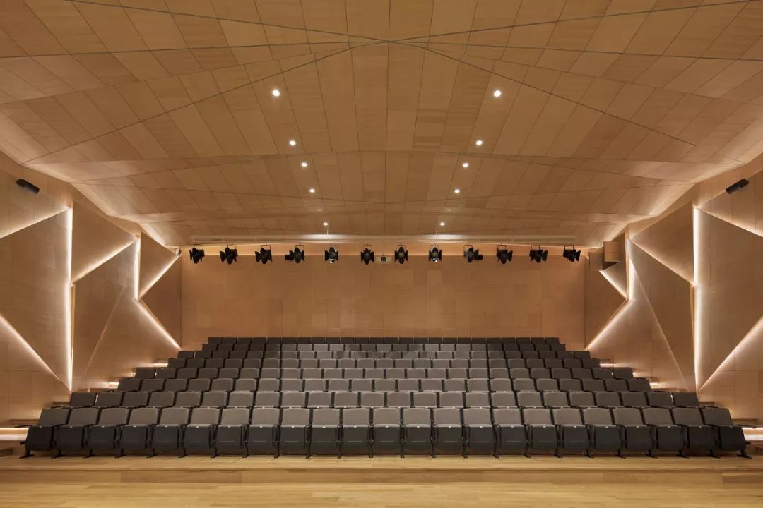 佛罗伦萨（大连）文化艺术交流中心设计  槃达建筑事务所-26