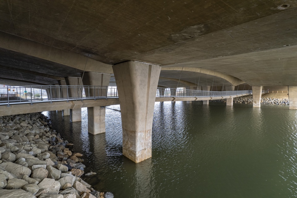 圣埃利霍湖人行天桥丨Safdie Rabines Architects-6