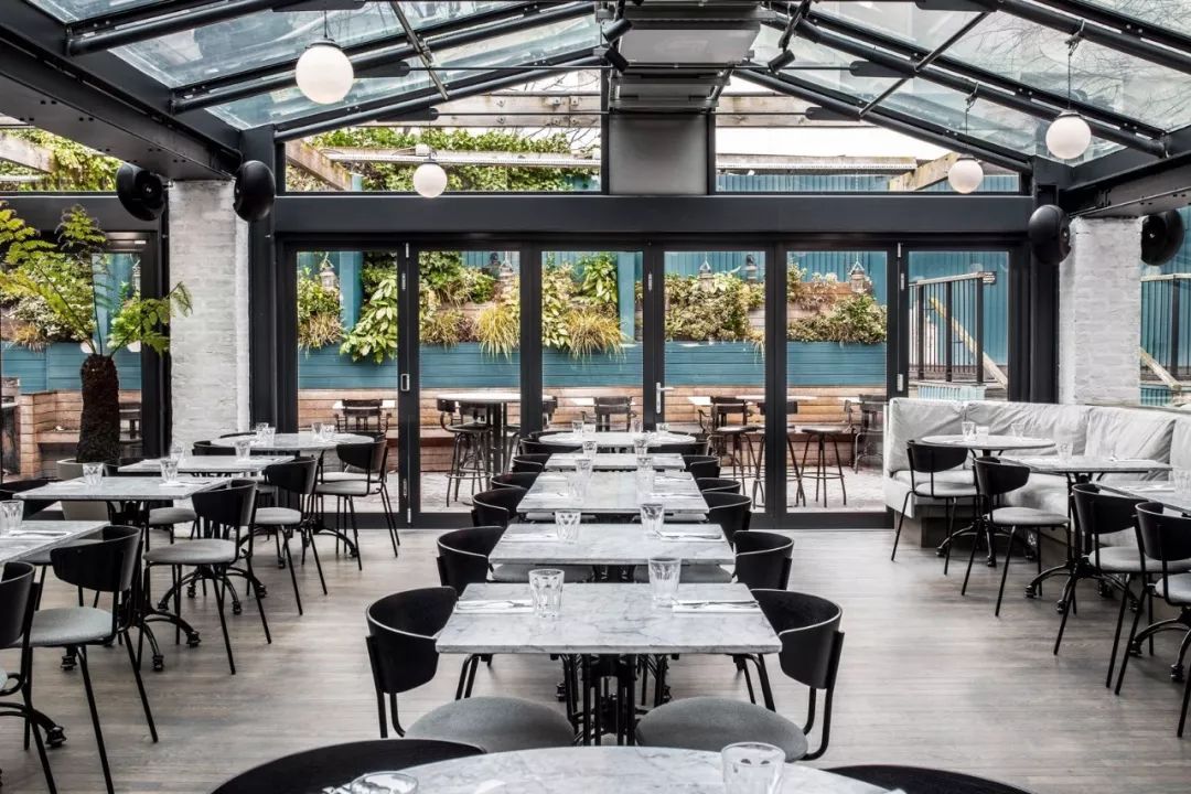 伦敦格林威治 Grind 餐厅 | 历史建筑中的现代粉色梦幻空间-17