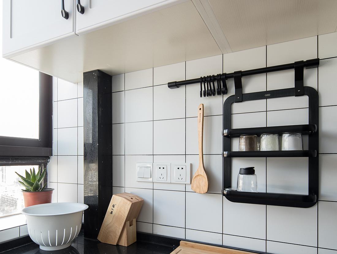 北欧风情原木空间,温馨实用创意无限-16