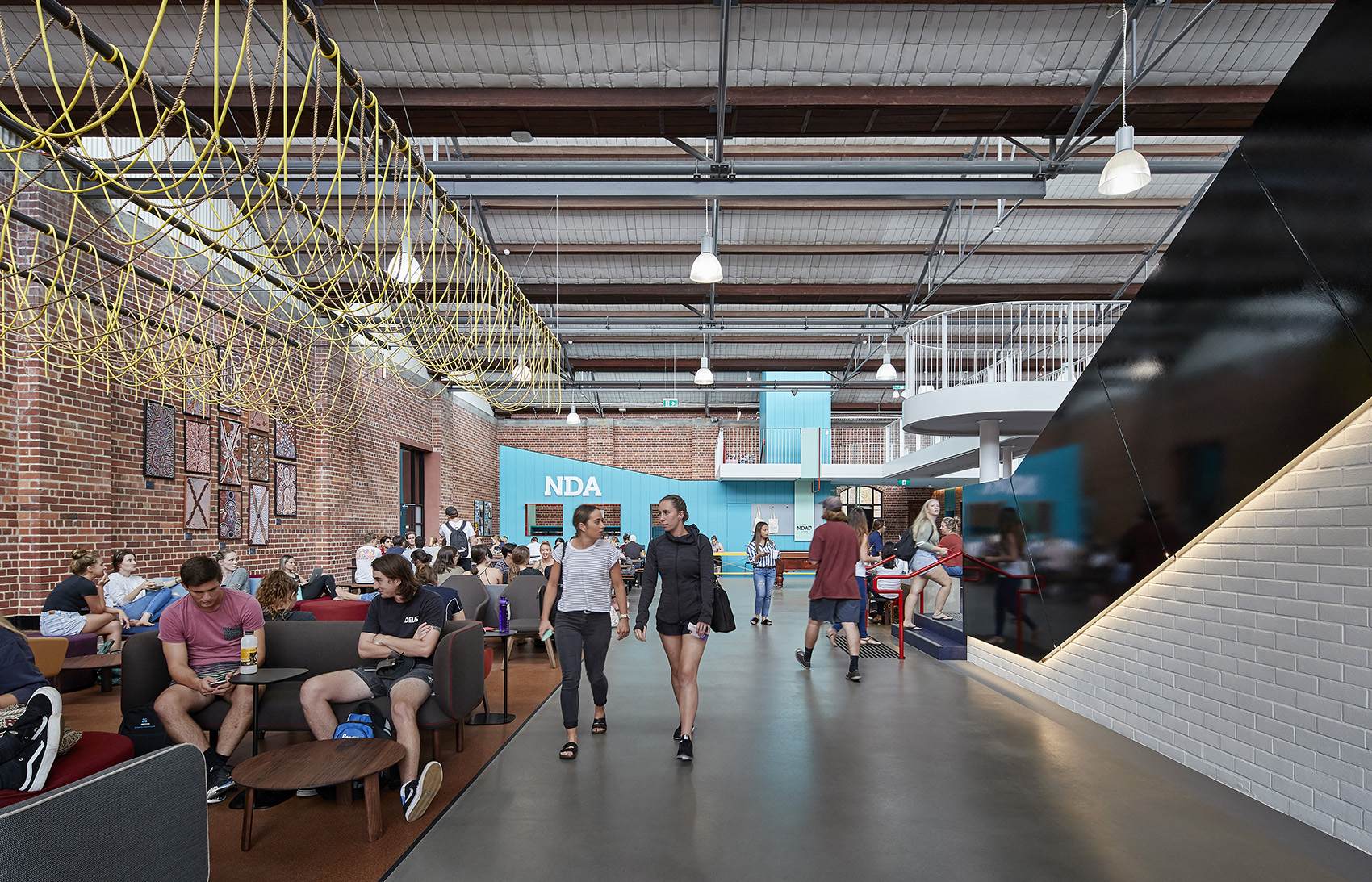 诺特丹大学学生中心，澳大利亚 / Cox Architecture-15