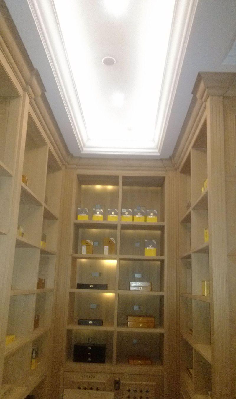 华侨城洲际酒店酒窖-4