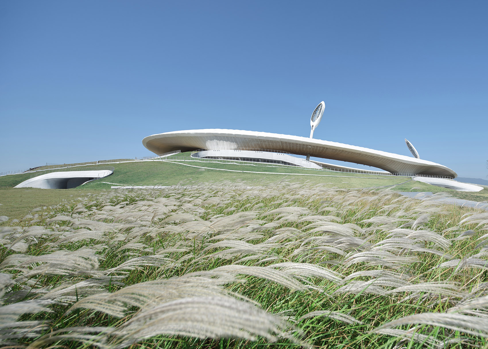 衢州体育公园 | 隐于自然的大型覆土建筑群-24