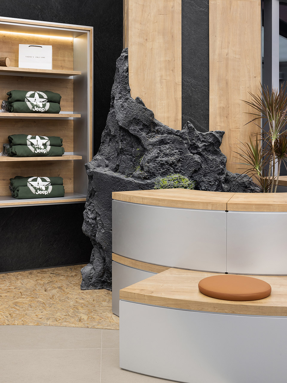 Jeep全球首家探享中心概念店丨中国上海丨INGROUP-54