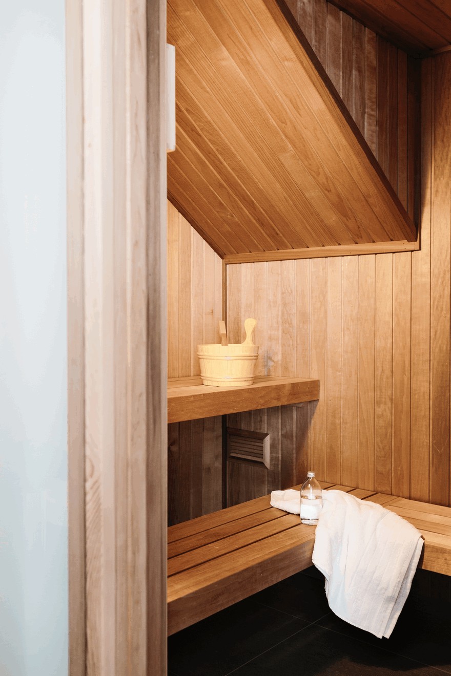 Coastal Holiday Home Balancing Social Fun and Privacy-23