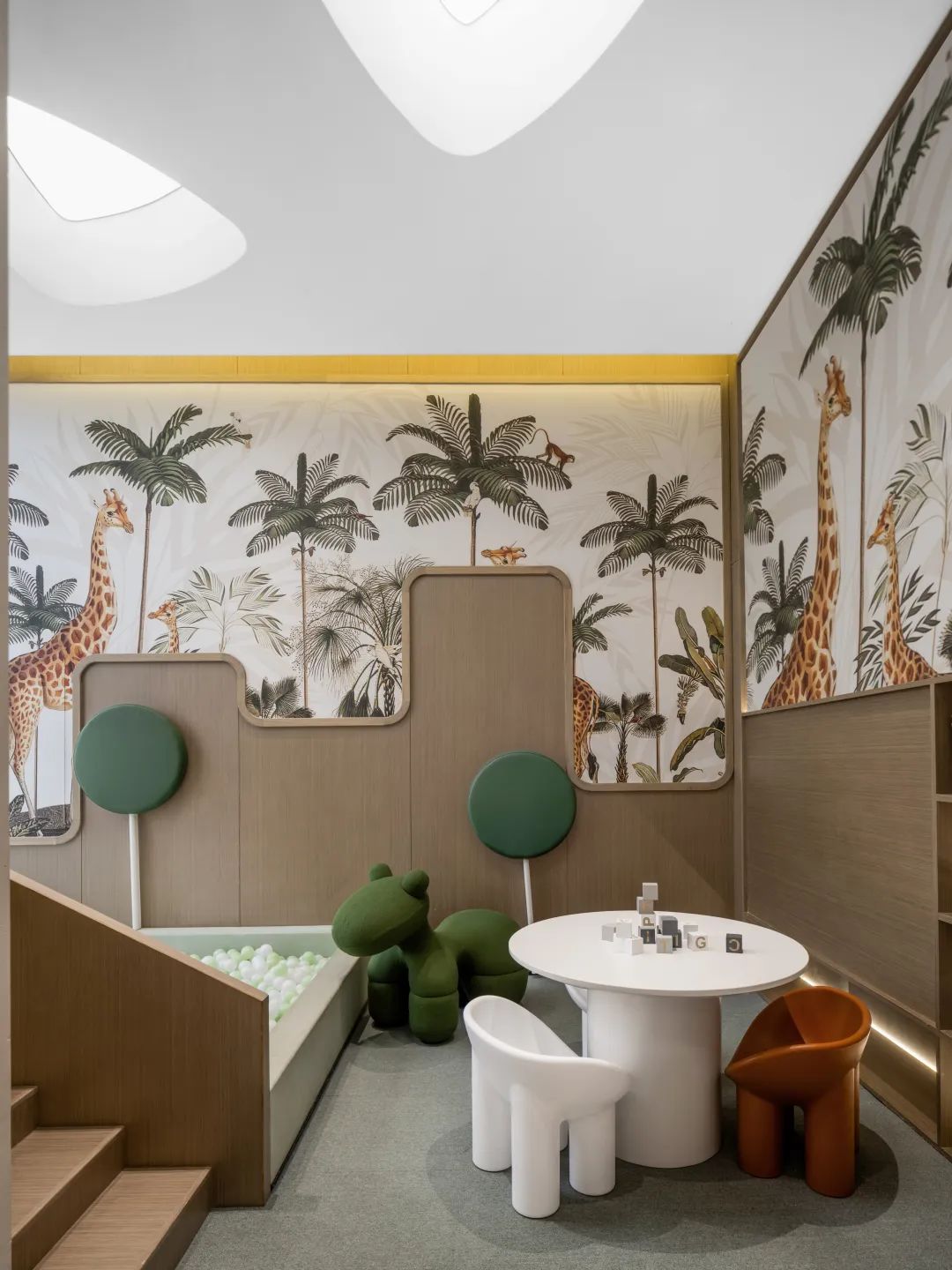 高铁时代销售中心丨中国重庆丨元禾大千-31