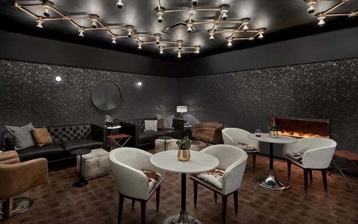 芝加哥 Akuna 总部 | 流水概念的休闲金融空间-14