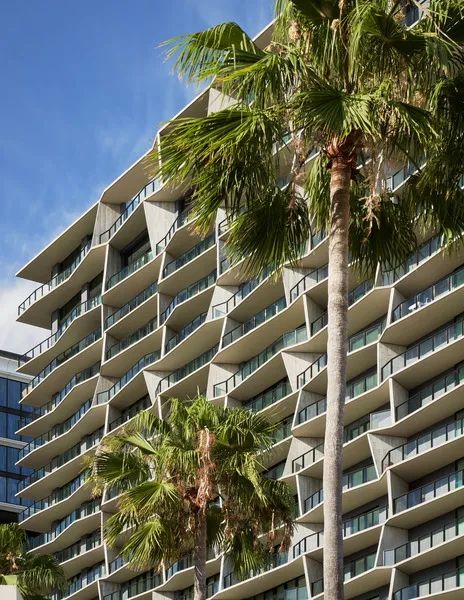 Heron 健康住宅大楼丨美国坦帕丨KPF-21