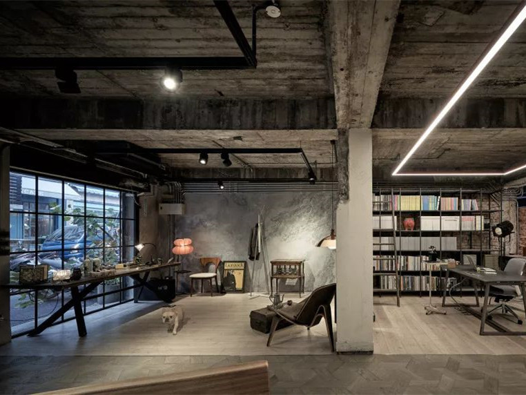 破旧老仓库改造时髦Loft风办公空间-2