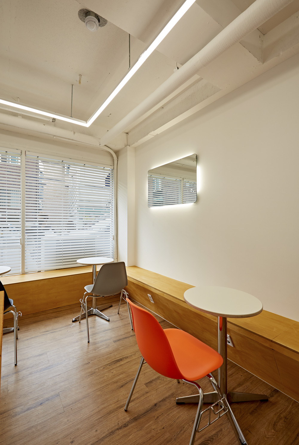 12 坪极简风咖啡厅，成本优化设计典范-14