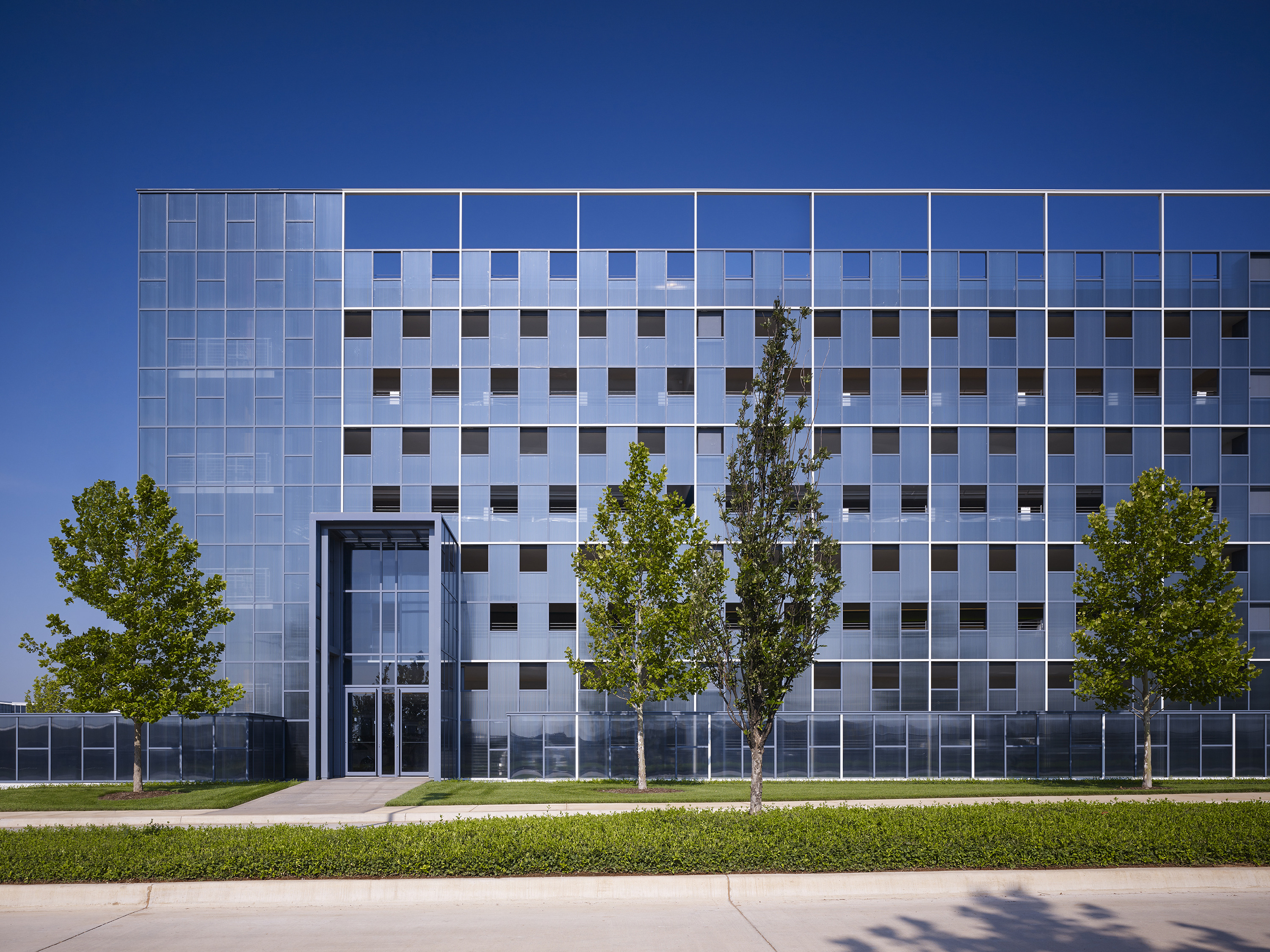 Rand Elliott Architects 打造停车建筑新形象-31