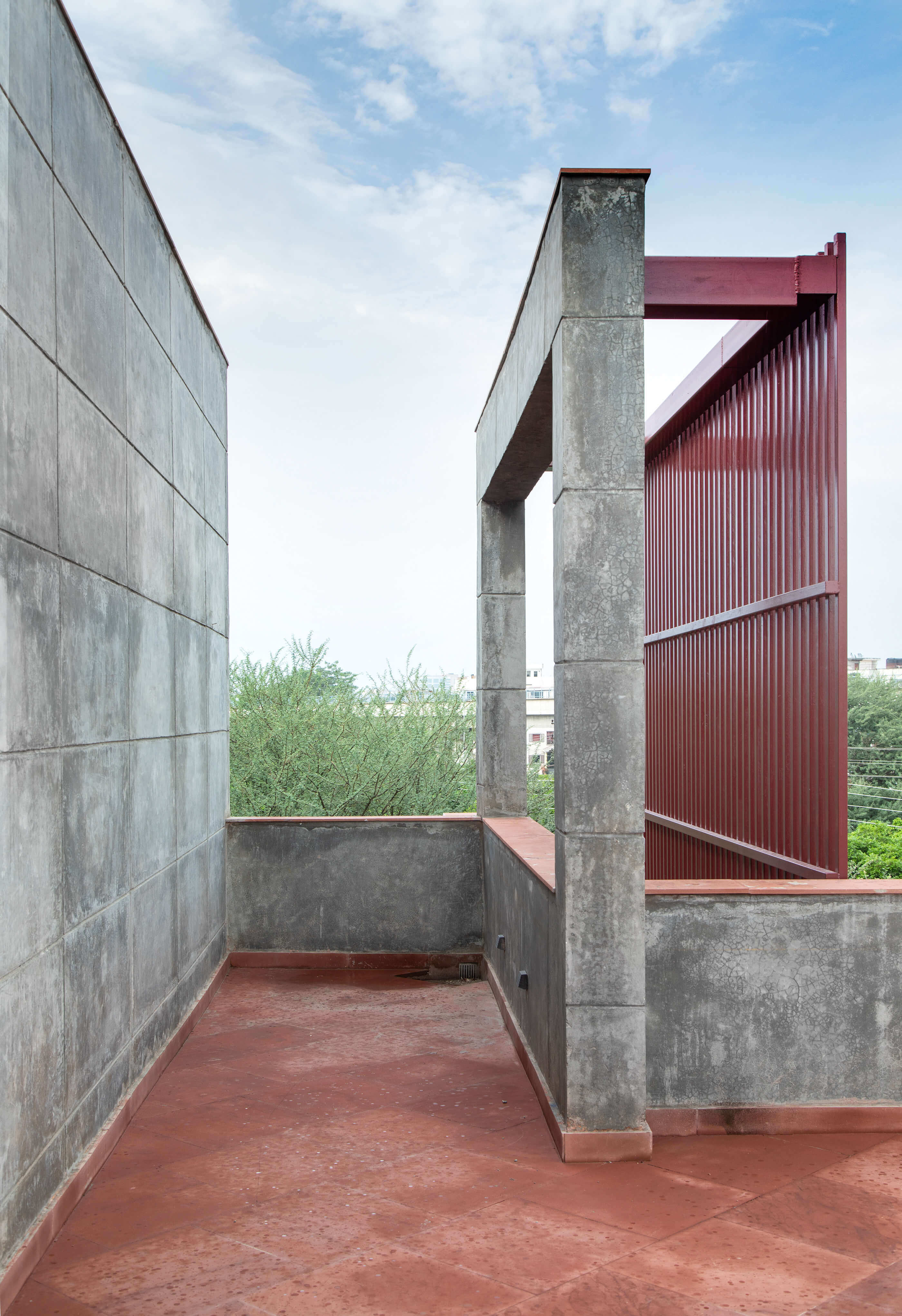 House With 49 Trees RENESA-30