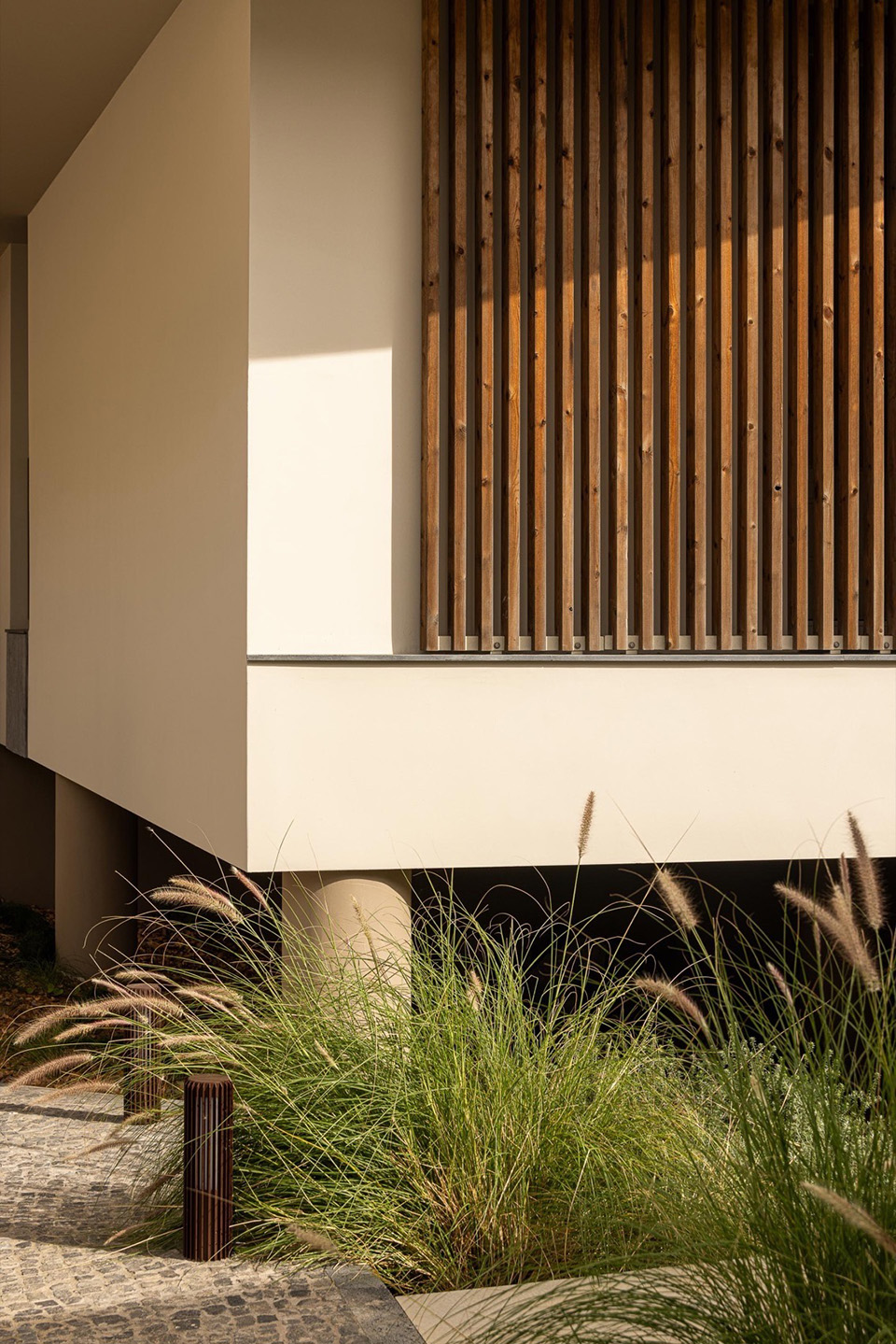 ERNESTO DO CANTO住宅区丨葡萄牙蓬塔德尔加达丨BOX arquitectos-36